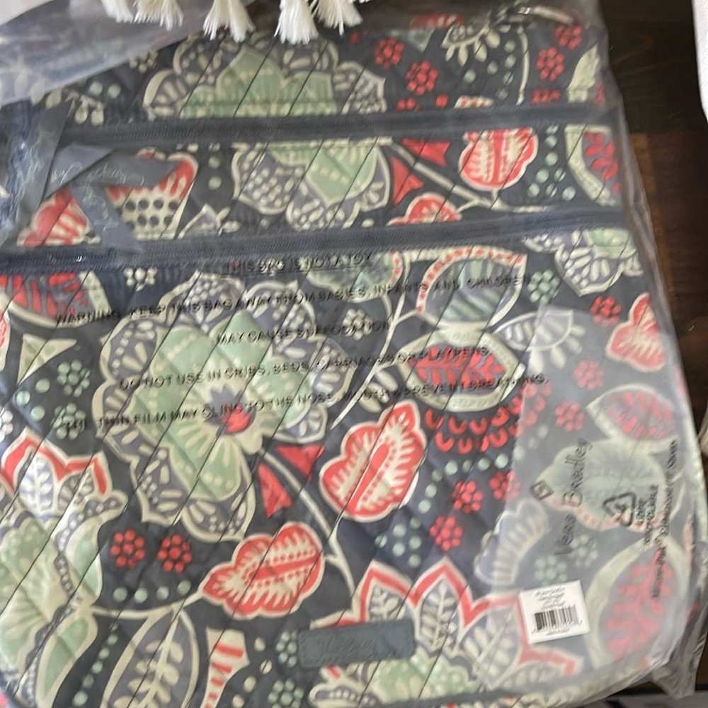 Vera Bradley triple zip hipster crossbody handbag